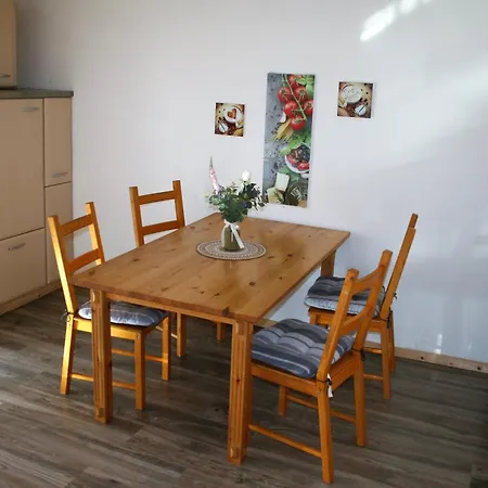 Ferienwohnung Annett Apartment *